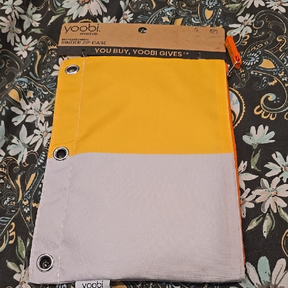 ❤️10/$10 New Yoobi Evolve Yellow Binder Zip Case